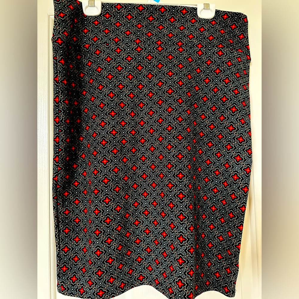 LuLaRoe Cassie Pencil Skirt Red and Black 2XL 22-24